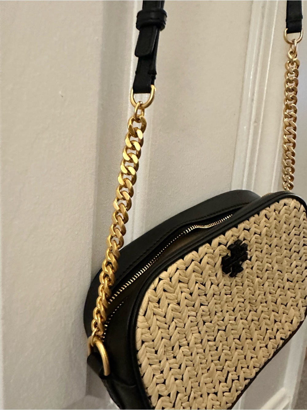 Tory Burch Black & Natural Woven Crossbody Bag - Picture 3 of 5